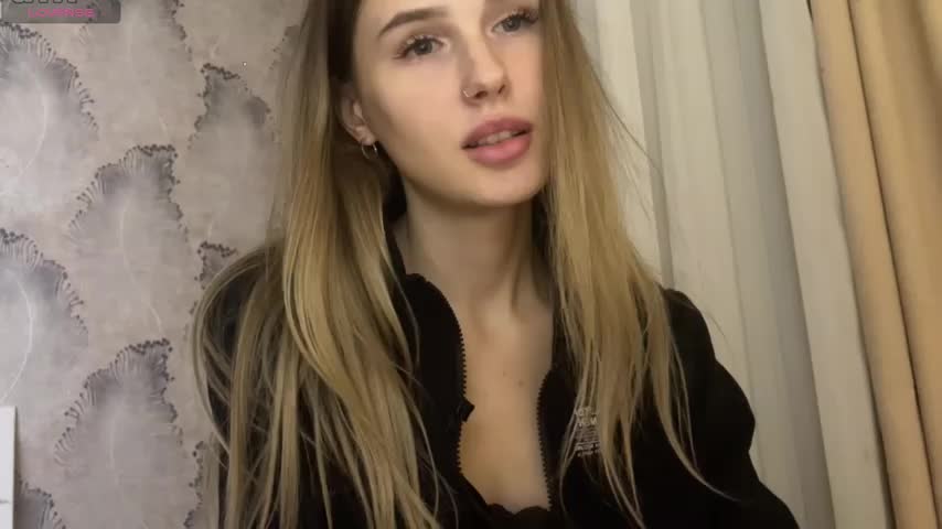 Live sex webcam photo for cuteemily_ #162163305